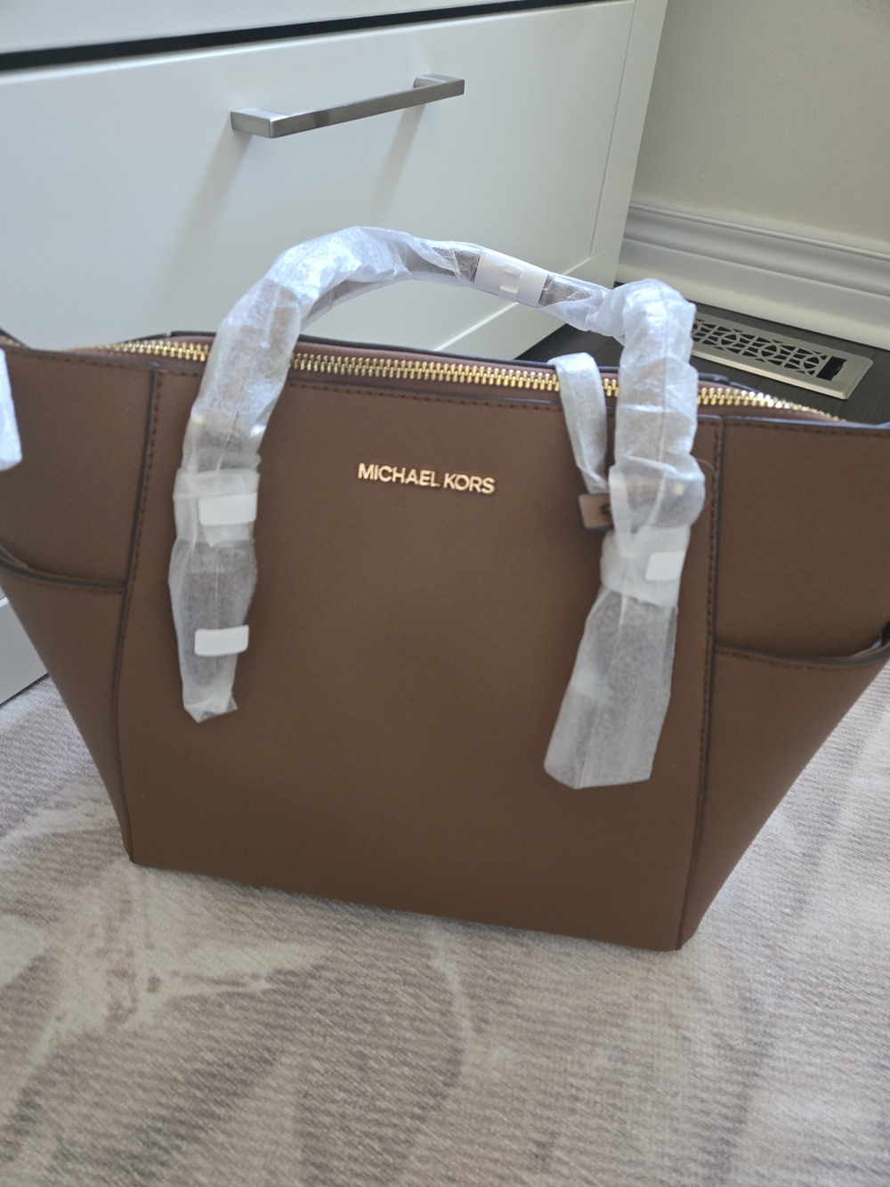 Michael Kors Charlotte Large Saffiano Leather Top-Zip Tote Bag